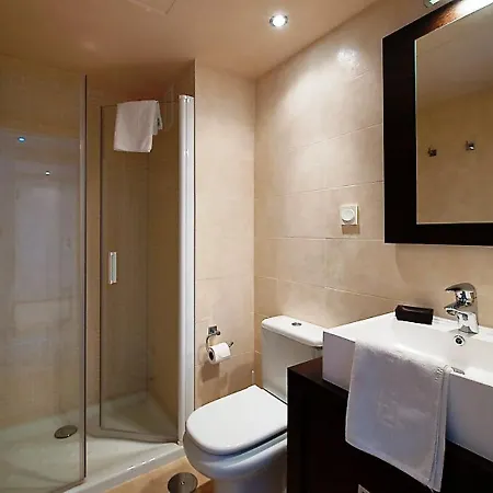 Apartment 3 Bedrooms In Coast By Interhome *